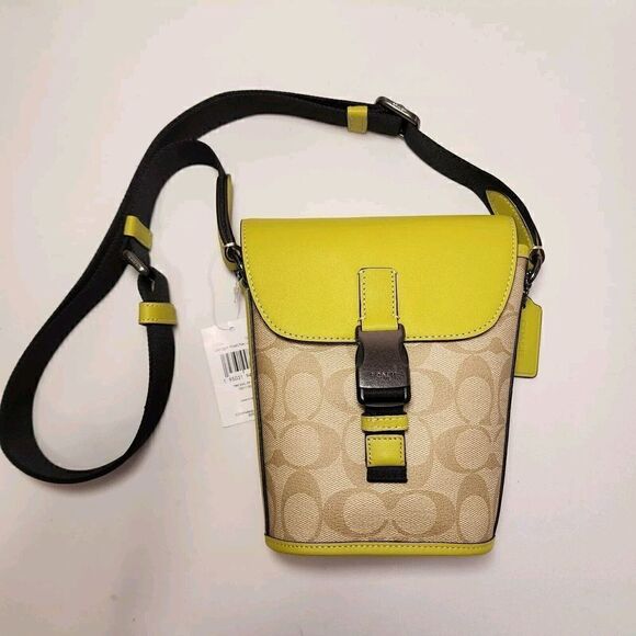 NWT COACH C3134 Track Small Flap Crossbody Signature Canvas Leather Key Lime - Picture 1 of 7